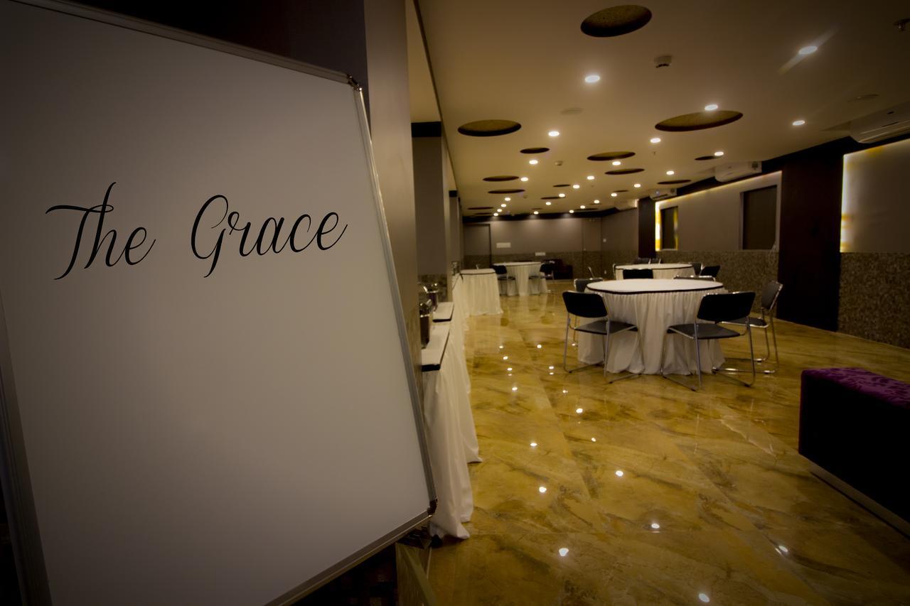 The Grace Hostel โกลกาตา ภายนอก รูปภาพ
